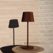 Lucide Justine - kabellose Outdoor-Tischleuchte mit Ladestation - Ø 13,5 x 38 cm - 2W dimmbare LED inkl. - IP54 - rostbraun
