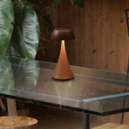 Nova Luce Ycro - wiederaufladbare Tischleuchte für den Außenbereich - Ø 8 x 17,5 cm - 2W dimmbare LED inkl. - IP54 - corten