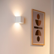 Lucide Vertigo - wiederaufladbare Wandleuchte mit Sensor - 10 x 10 x 10 cm - 6W dimmbare LED inkl - IP54 - weiß