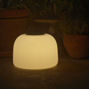 Nordlux Kettle To-Go 36 - wiederaufladbare Tischleuchte für den Außenbereich - 36 x 30,8 cm - 6,8W LED inkl. - IP65 - weiß und grün