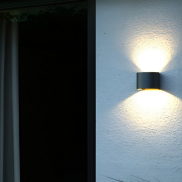 Nordlux Milda - Außenwandleuchte mit 2 verstellbaren Strahlen - 13,5 x 11,8 x 10 cm - 4,9W LED inkl. - IP44 - anthrazit