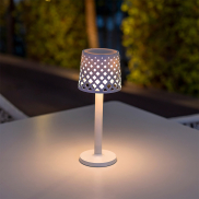 New Garden Gretita - batteriebetriebene Tischleuchte für draußen - Ø11,7 x 31 cm - 1W LED inkl. - IP44 - weiß