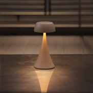 Nova Luce Ycro - wiederaufladbare Tischleuchte für den Außenbereich - Ø 8 x 17,5 cm - 2W dimmbare LED inkl. - IP54 - creme