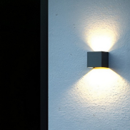 Nordlux Milda Kubi - Außenwandleuchte mit 2 verstellbaren Lichtkegeln - 10,3 x 10 x 10 cm - 4,9W LED inkl. - IP44 - anthrazit