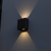 Lutec Gemini Beams - 11 x 11 x 5,4 cm - 10W inkl - IP54 - schwarz - warmweiß