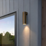 Nova Luce Lusy - Außenwandleuchte - Ø 5 x 20 x 7 cm - 5W LED inkl. - IP65 - corten