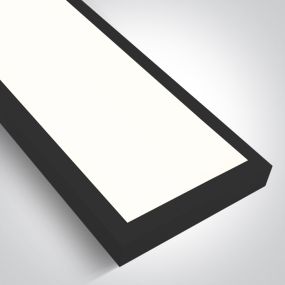 ONE Light UGR19 Backlit - Deckenleuchte - 150 x 15 x 4,2 cm - 40W LED inkl - schwarz
