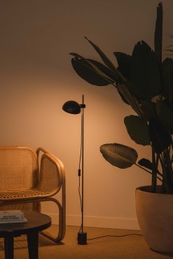 Faro Matilda - Stehleuchte - 19,6 x 10 x 132 cm - schwarz