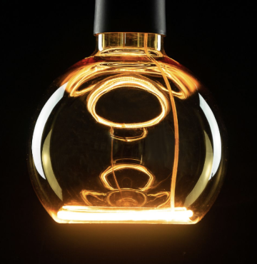 Segula LED-Lampe - Floating Globe - Ø 12,5 x 16,5 cm - E27 - 4W dimmbar - 2200K - bernsteinfarben