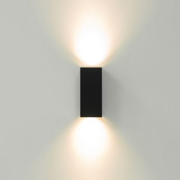 Artdelight Dante - Wandleuchte - 6,7 x 6,7 x 15,4 cm - matt schwarz/gold