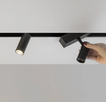 Faro Neso Hole - Strahler für Magnetschiene mit Casambi - Ø 3,5 x 10 x 8 cm - 5W LED warmweiß (2700K) inkl - 40° Abstrahlwinkel - schwarz
