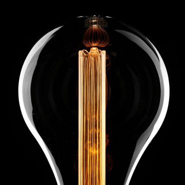 ETH Standard XXL LED Leuchtmittel - E27 - 3 Stufen dimmbar - 1W/3.2W/8W - 1800K - transparent