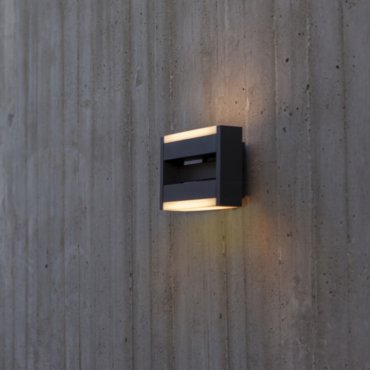 Lutec Conroy - Außenwandleuchte - 22,5 x 15,5 x 9,7 cm - 17,8W LED inkl. - IP44 - anthrazit