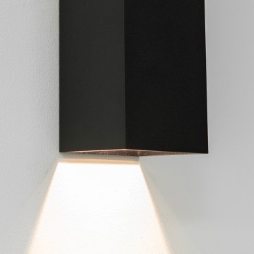 Artdelight Vegas - Wandleuchte - 8 x 8 x 25 cm - 2 x 4W dimmbare LED inkl. - IP65 - schwarz