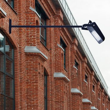 Searchlight Bristol - Außenwandleuchte - 83,5 x 14 x 11 cm - 9W LED inkl. - IP65 - schwarz
