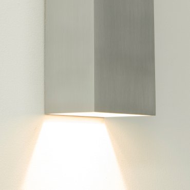 Artdelight Vegas - Wandleuchte - 8 x 8 x 25 cm - 2 x 4W dimmbare LED inkl. - IP65 - Aluminium