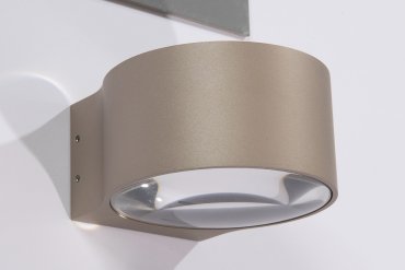 Artdelight Hudson - Wandleuchte - 10,5 x 11,8 x 6,5 cm - 2 x 4W dimmbare LED inkl. - IP54 - champagner