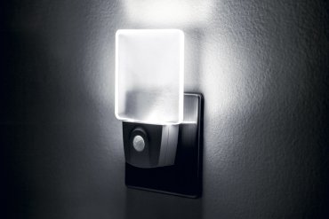 Integral led Nightlight - Nachtlicht - 11,4 x 6,5 x 7,6 cm - mit Tag- und Nachtsensor + Bewegungssensor - weiß und transparent