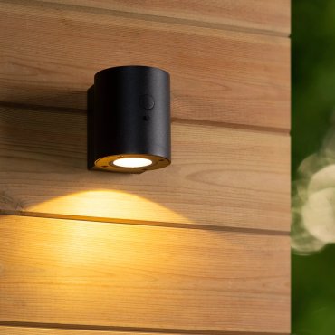 Lucide Perth - Außenwandleuchte mit Solar-Tag/Nacht-Sensor - 12,6 x 9 x 10,5 cm - 1W dimmbare LED inkl - IP54 - schwarz