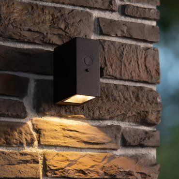 Lucide Bolton - Außenwandleuchte mit Solar-Tag/Nacht-Sensor - 11,2 x 5,8 x 12 cm - 1W dimmbare LED inkl - IP54 - schwarz