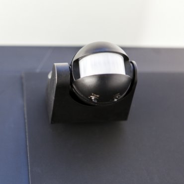 Lutec Sphere - Infrarotsensor - 9 x 10 x 8 cm - IP44 - schwarz