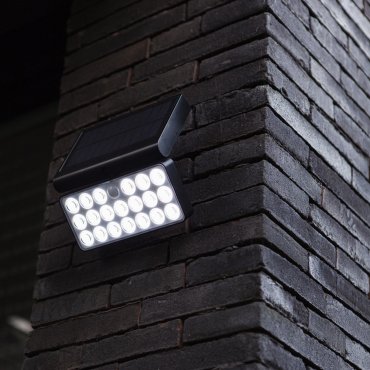 Lutec Tuda - Außen-Solar-Wandleuchte mit Bewegungsmelder - intelligente Beleuchtung - Lutec Connect - 18 x 11,1 x 19,2 cm - 8,5W LED inkl. - IP44 - schwarz