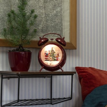 Konstsmide Weihnachtsbeleuchtung - Schneelaterne Uhr mit Weihnachtsmann auf Batterien - 14 x 8 x 19 cm - rot