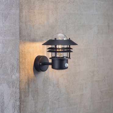 Nordlux Blokhus Sensor - Außenwandleuchte mit Bewegungsmelder - 22 x 23 cm - IP54 - schwarz