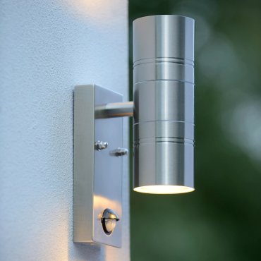 Lucide Arne - Wandleuchte mit Bewegungssensor - 6,3 x 12 x 22,5 cm - 2 x 5W LED inkl. - IP44 - Chrom satiniert