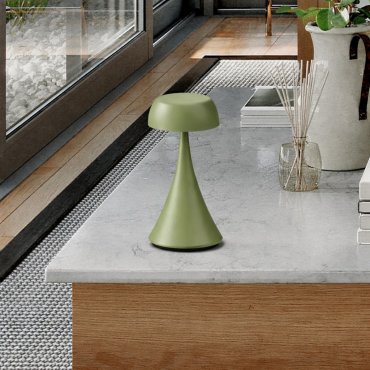Nova Luce Ycro - wiederaufladbare Tischleuchte für den Außenbereich - Ø 8 x 17,5 cm - 2W dimmbare LED inkl. - IP54 - olivgrün