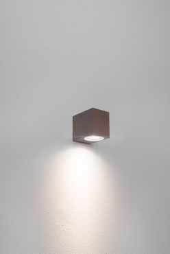 Century Italia Axo - Außenwandleuchte - 8 x 7,8 x 6,8 cm - IP54 - braun