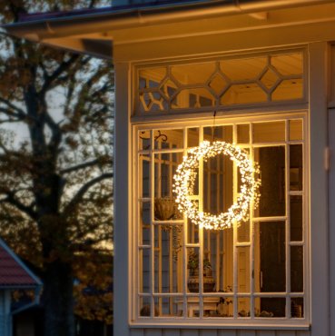 Konstsmide Weihnachtsbeleuchtung - LED-Weihnachtskranz - Ø 52 x 7 cm - IP44 - schwarz