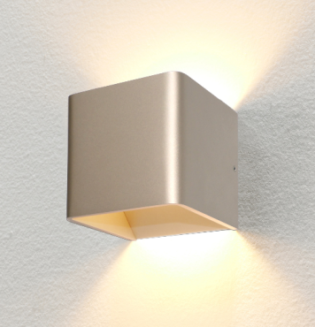 Artdelight Fulda - Wandleuchte - 10 x 10 x 10 cm - 6W dimmbare LED inkl. - champagner