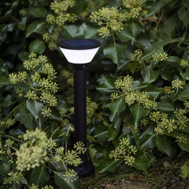 Lutec Karlo - solarbetriebener Bodenspot auf Erdspieß mit Bewegungsmelder - intelligente Beleuchtung - Lutec Connect - Ø 13 x 45 cm - 6,8W LED inkl. - IP44 - schwarz