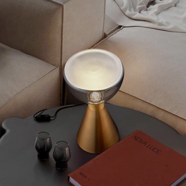 Nova Luce Voi - Tischleuchte - 17 x 32 cm - 8W LED inkl. - messing gold und rauchglas