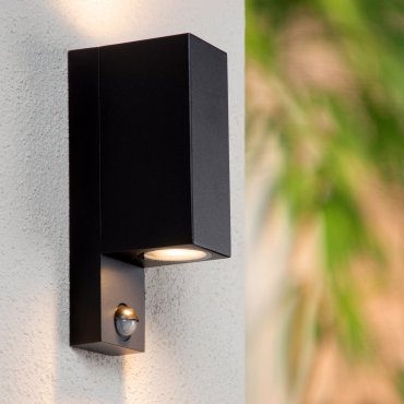 Lucide Zaro - Außenwandleuchte mit Sensor - 7 x 10,4 x 23 cm - IP65 - schwarz