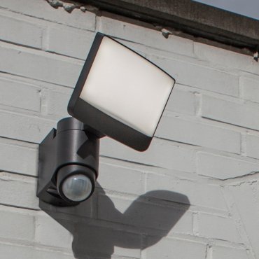 Lutec Sunshine - Außenwandleuchte mit Sensor - 20 x 18 x 24 cm - 16,5W LED inkl. - IP44 - dunkelgrau