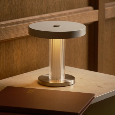 Design For The People Trezzi - tragbare Tischleuchte mit wiederaufladbarer Batterie - Ø 21 x 21,9 cm - 3 Stufen Moodmaker Funktion - 5W LED inkl. - weiß