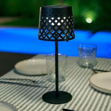 New Garden Gretita - aufladbare Tischleuchte mit Solarantrieb und Akku - Ø 10 x 30 cm - 1,5W LED inkl. - IP44 - schwarz