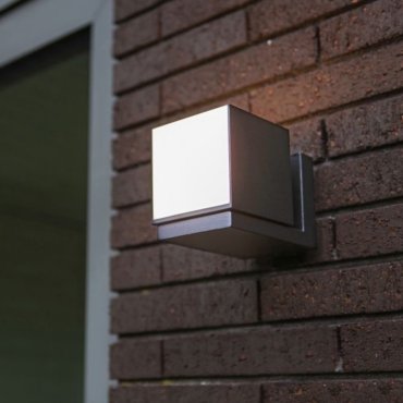 Lutec Cuba - Außenwandleuchte - 10 x 14,8 x 11,6 cm - 12,2W LED inkl. - IP54 - 4000K - dunkelgrau