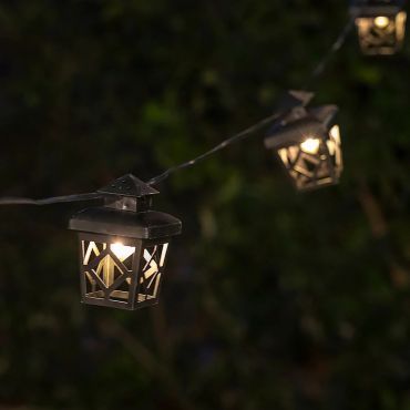 New Garden Chelsea - Lichtergirlande - 8 Meter Girlande inkl. 3 Meter Kabel - 10 LED-Birnen inkl. - IP44 - schwarz