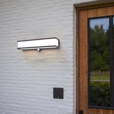 Lutec Doblo - Außen-Solar-Wandleuchte mit Bewegungsmelder - 9,1 x 35 x 9 cm - 16,5W LED inkl - IP44 - dunkelgrau