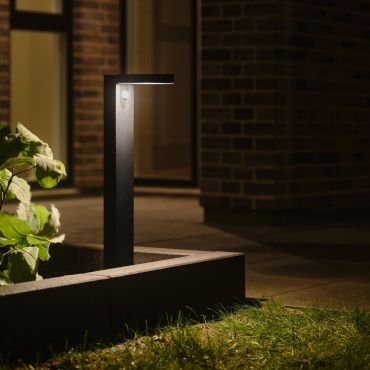 Nordlux Rica Round Solar - Gartenpfosten auf Erdspieß mit Solarantrieb - Ø 15 x 60 cm - 5W LED inkl. - IP44 - schwarz