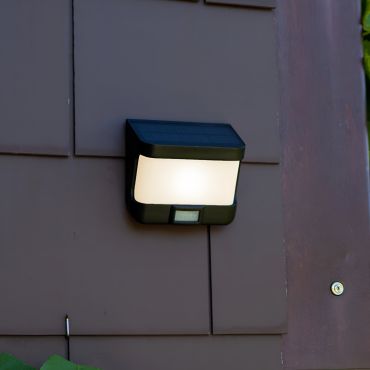Lutec Try - Außenwandleuchte mit Solarsensor - 12,5 x 11,8 x 6,9 cm - 8W LED inkl - IP54 - schwarz