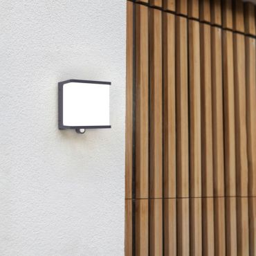 Lutec Doblo - Außen-Solar-Wandleuchte mit Bewegungsmelder - 17 x 15 x 9 cm - 12W LED inkl. - IP44 - dunkelgrau