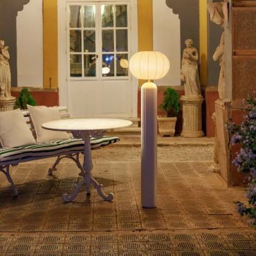 New Garden Rachel 145 - Aufladbare Solar- und Akku-Stehleuchte mit Fernbedienung - Ø 36 x 143 cm - 5W LED inkl. – IP65 – beige cremefarben – 3000K