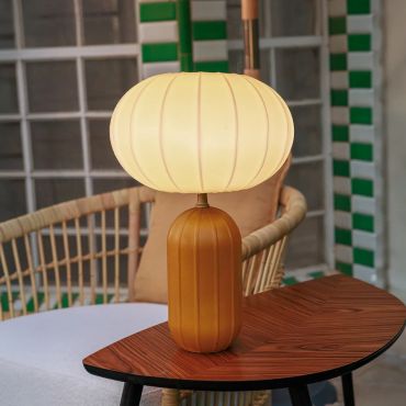 New Garden Rachel 45 - aufladbare Tischleuchte mit Solarantrieb und Akku, inklusive Fernbedienung - Ø 27,9 x 44,3 cm - RGB + Weiß 5W LED inkl. - IP65 - Senfgelb