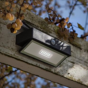 Lutec Arrow - Außenwandleuchte mit Solarsensor - 17 x 7 x 11 cm - 2,3W LED inkl. - IP44 - dunkelgrau