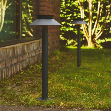 Nordlux Justina - solarbetriebener Gartenpfosten mit Bewegungsmelder auf Erdspieß - Ø 23 x 60 cm - 5W LED inkl. - IP44 - anthrazit